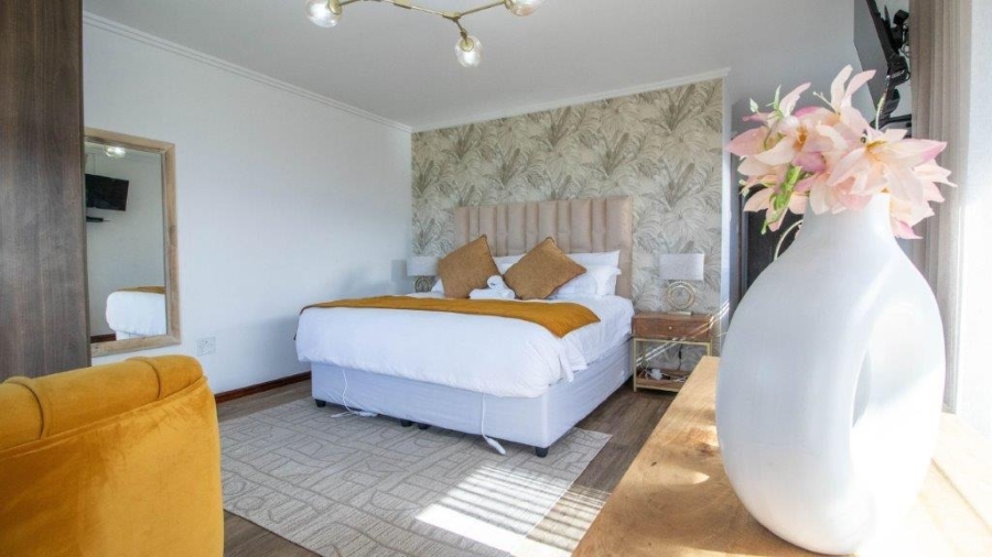 5 Bedroom Property for Sale in Gonubie Eastern Cape